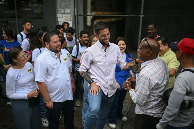 Opposition vows boycott as Venezuela holds divisive new vote