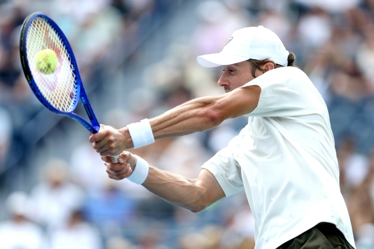 De Minaur survives Tiafoe to reach Toronto quarter-finals