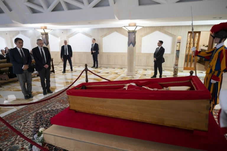 Embalming and make-up: Pope's body prepared for lying-in-state