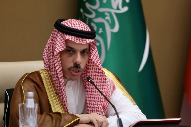 Arab ministers condemn Israel 'ban' on planned West Bank visit