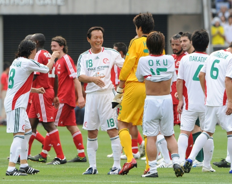 Tributes to legendary Japan striker hailed by Pele