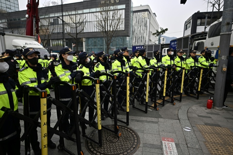 South Korea mobilising 'all resources' for violence-free Yoon verdict