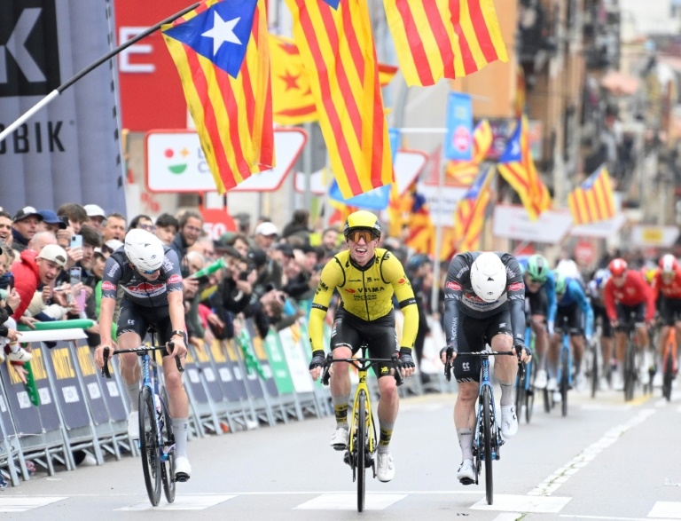 Teenager Brennan claims Tour of Catalonia first stage