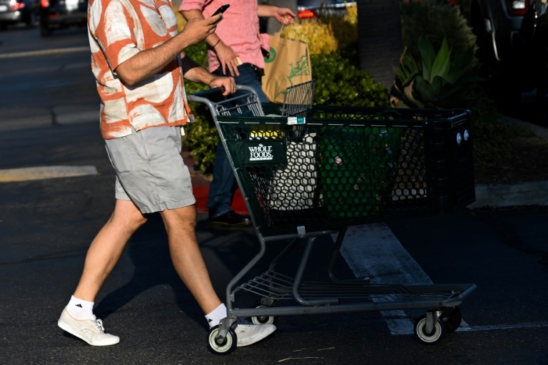 US consumer inflation holds steady but tariff worries persist