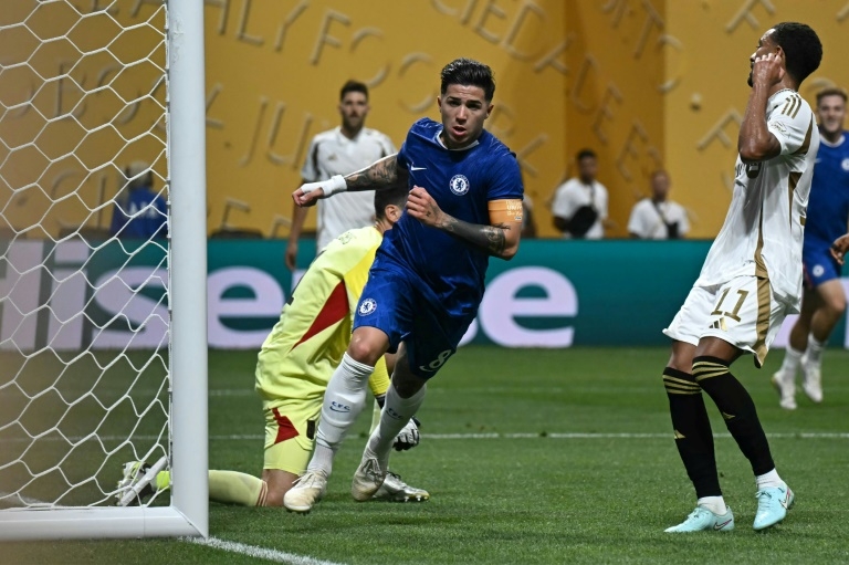 Empty seats as Chelsea win opener at Club World Cup, Benfica deny Boca
