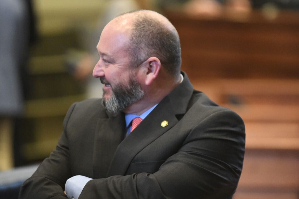 Bill giving governor power over Archives board passes Alabama Senate