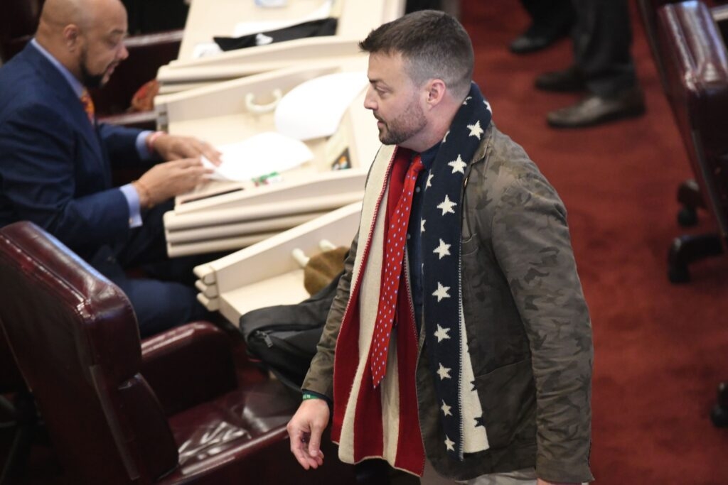 Alabama House committee OKs bill allowing local law enforcement to enforce immigration laws