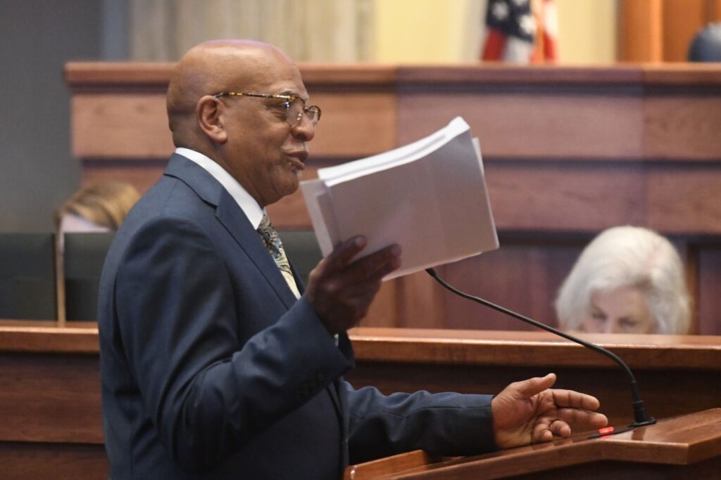 Alabama Senate committee approves conflict resolution course for middle schoolers