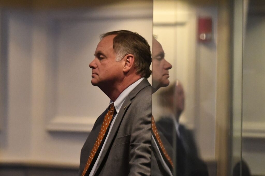 Alabama Senate committee approves teachers' injury compensation bill