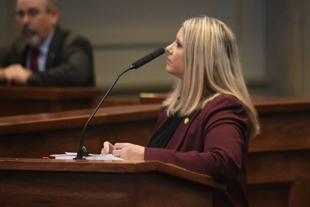 Lawmakers weigh ban on poppers, whippets, other recreational inhalants in Alabama