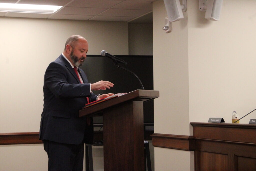 House committee approves bill restructuring Department of Archives' governing board