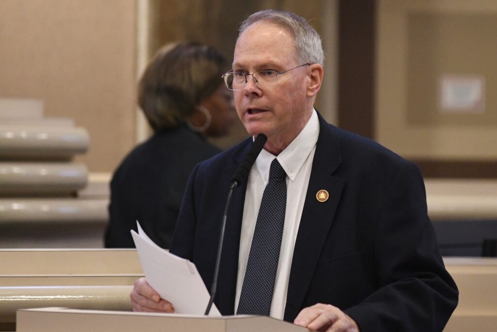 Alabama House moves to tighten requirements for unemployment benefits