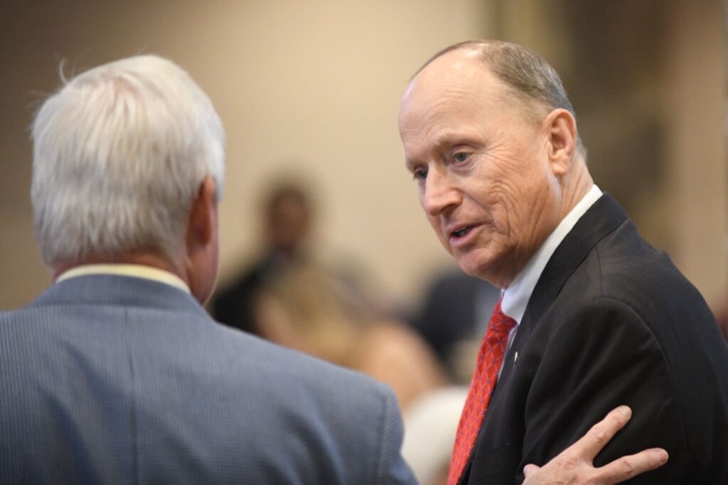Alabama House committee approves constitutional amendment on school prayer