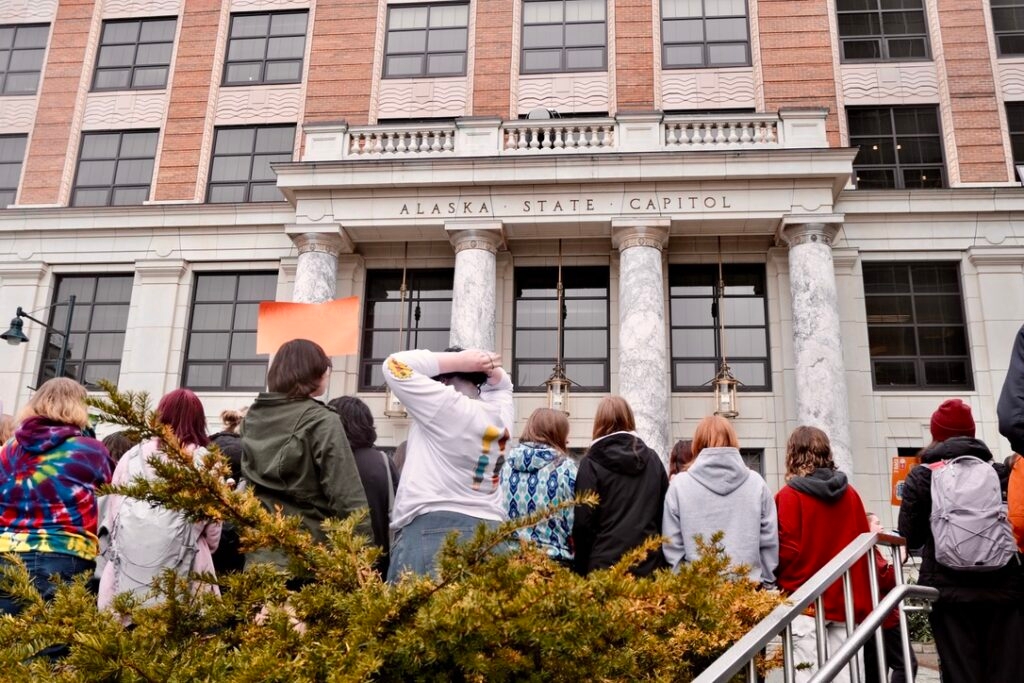 Alaska lawmakers introduce bill for major boost in school funding