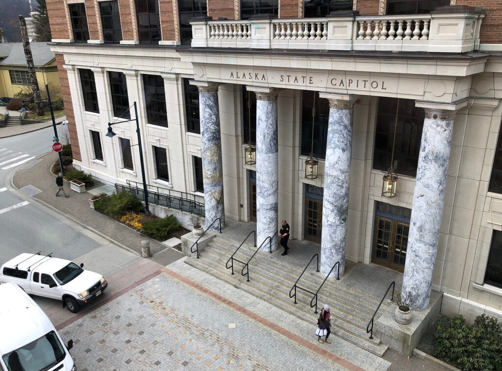 Visitors to Alaska State Capitol will be screened under newly awarded contract