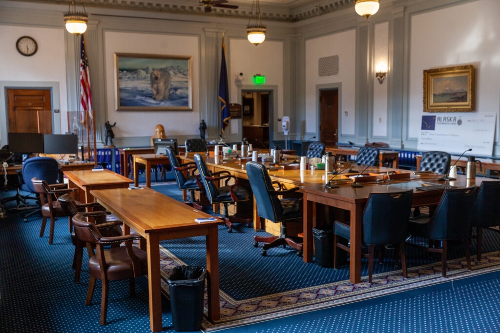 With bipartisan support, Alaska Senate panel again proposes new PFD formula