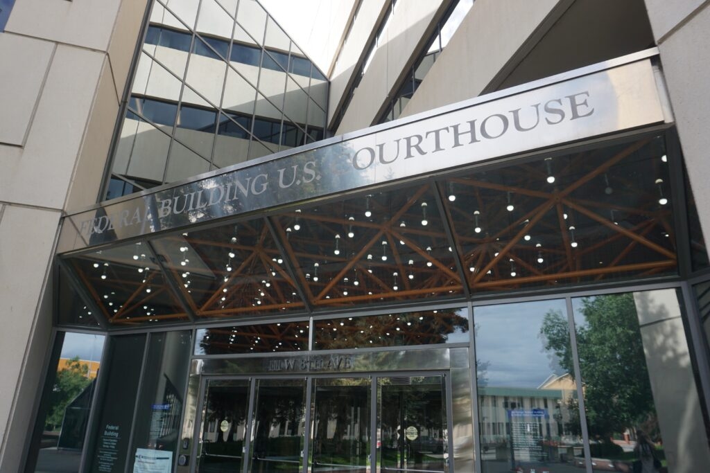Alaska's delegation can protect federal workers and critical funding