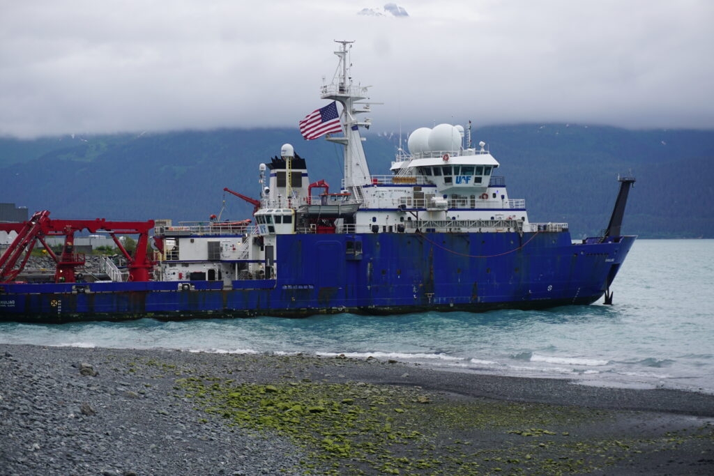 Federal funding released for this year's operations of Alaska research vessel; future undetermined