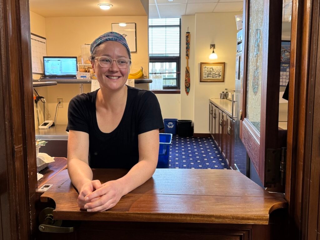 From Alaska Capitol's cafeteria, author and illustrator claims Pulitzer Prize
