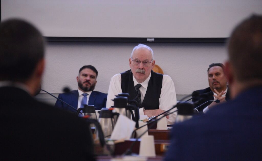 Alaska is running a significant deficit, latest fiscal estimates show