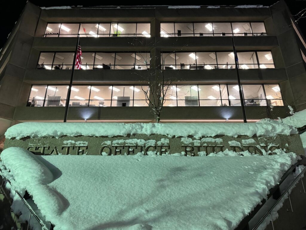 Salary board recommends automatic pay changes for Alaska governor, legislators, top officials