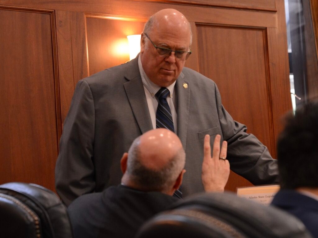 Alaska House votes to revive pension plan for state and municipal workers