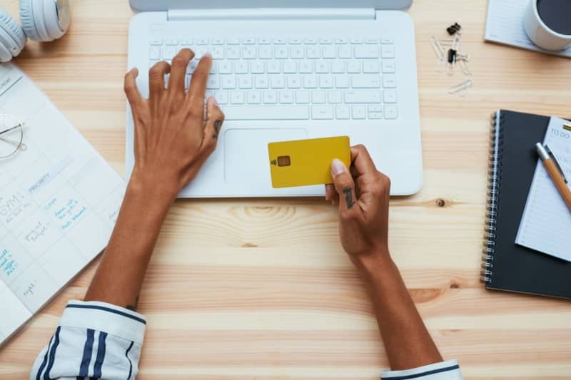 I Tried the '48' Rule to Curb My Spending — And Saved $550 in a Month