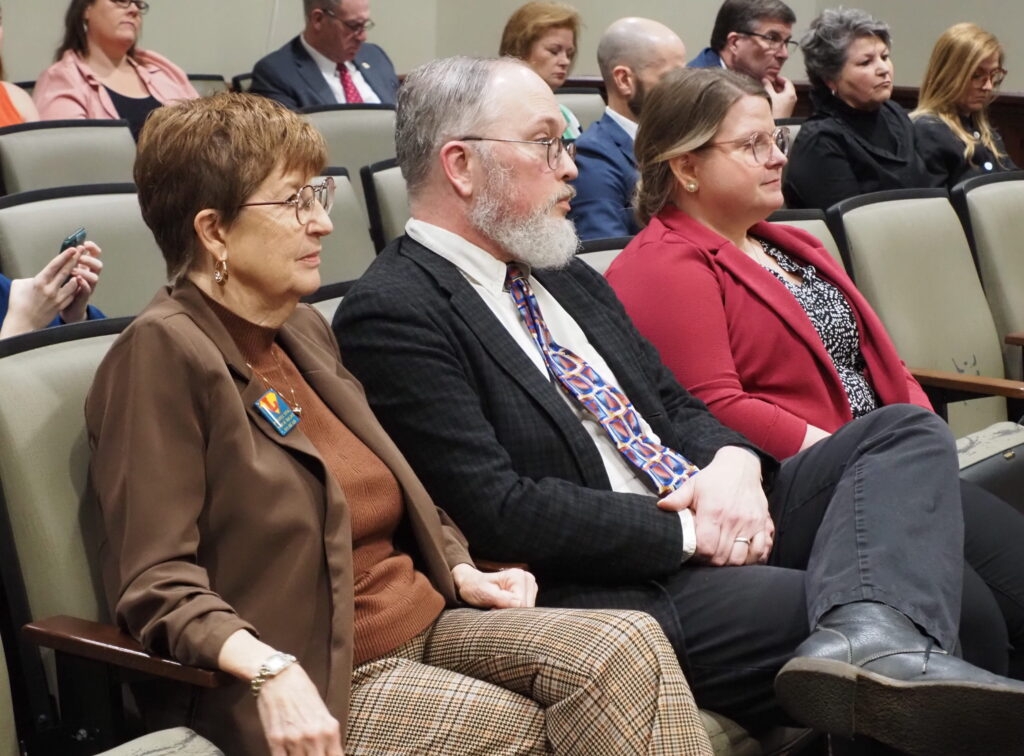 Bill to loosen education requirement for public library directors heads to Arkansas House