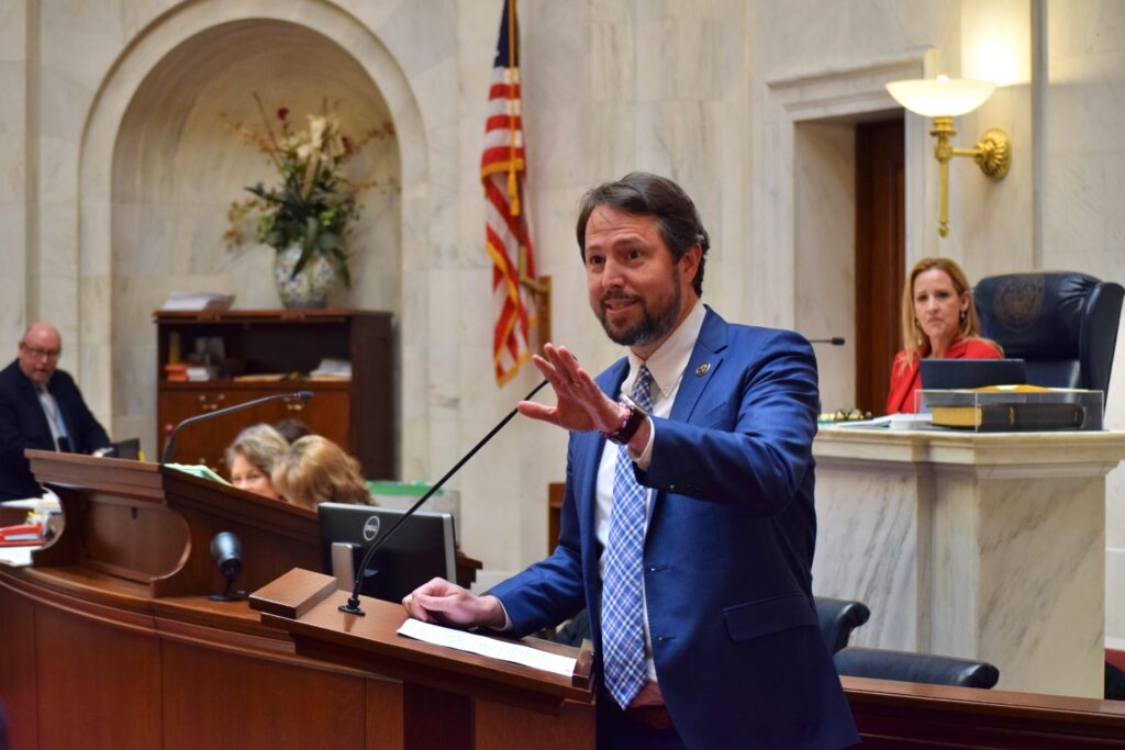 Arkansas lawmakers send bill eliminating racial, gender board quotas to governor