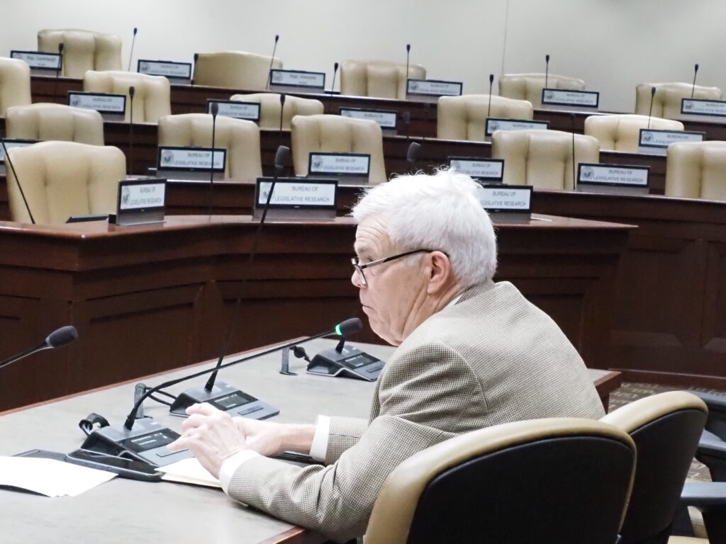 Restrictions on use of Arkansas State Library funds fail in budget subcommittee