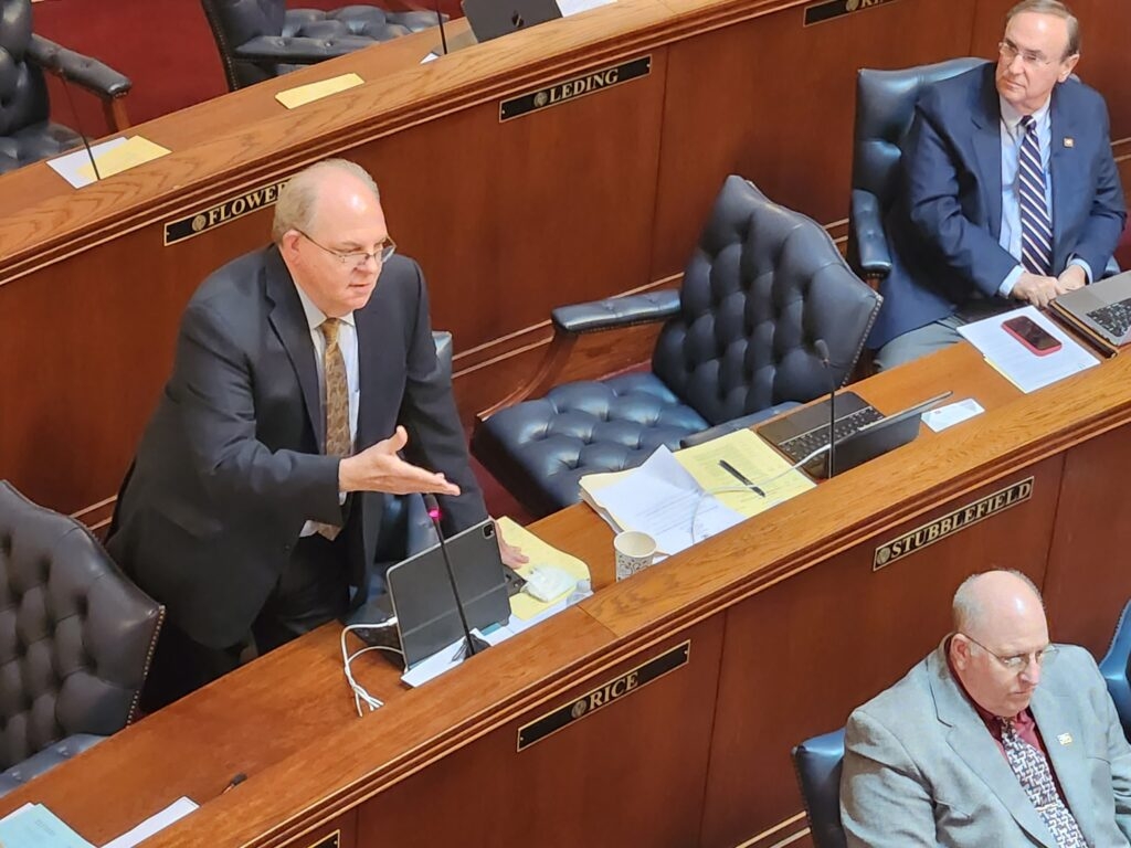 Arkansas Senate narrowly OKs dissolution of State Library; bill heads to House
