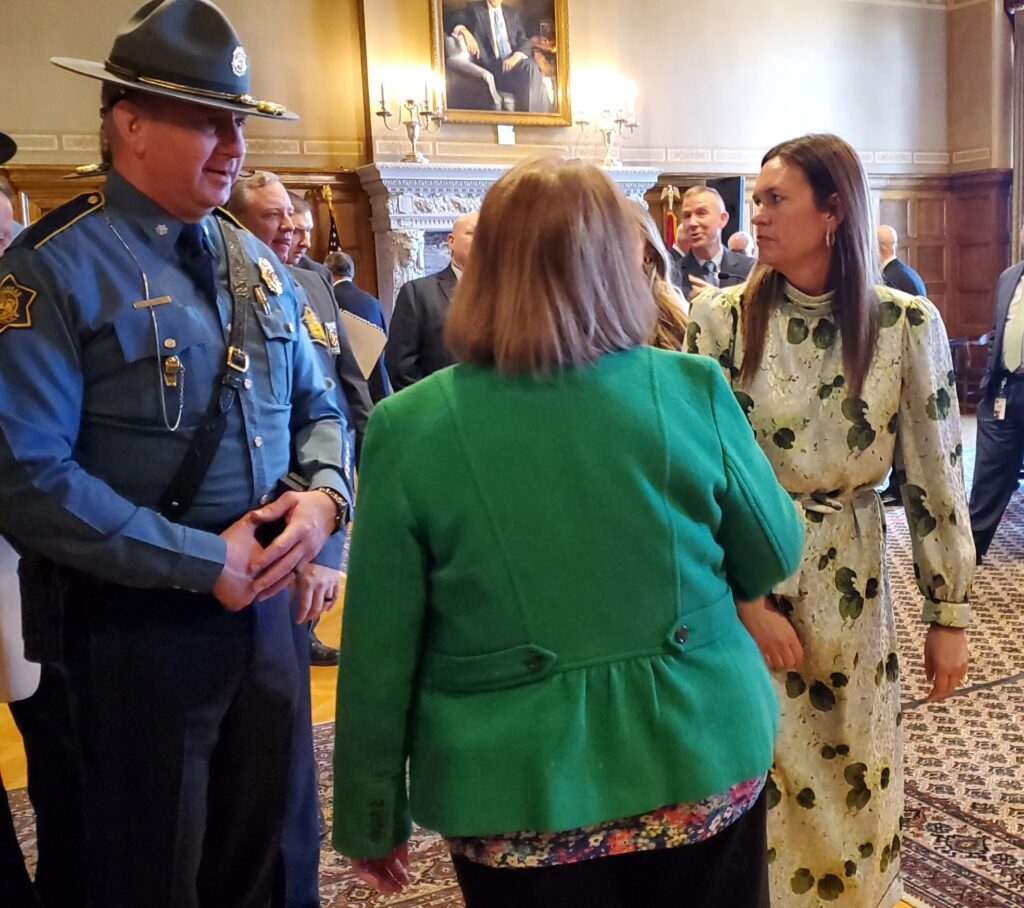 Sanders hypes bill to crack down on undocumented migrants who commit crimes