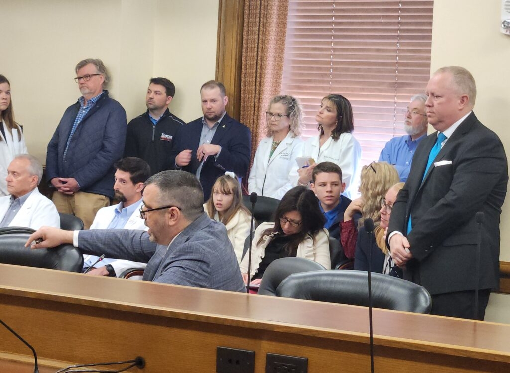 Arkansas governor signs first-in-the-nation ban on drug middlemen owning pharmacies