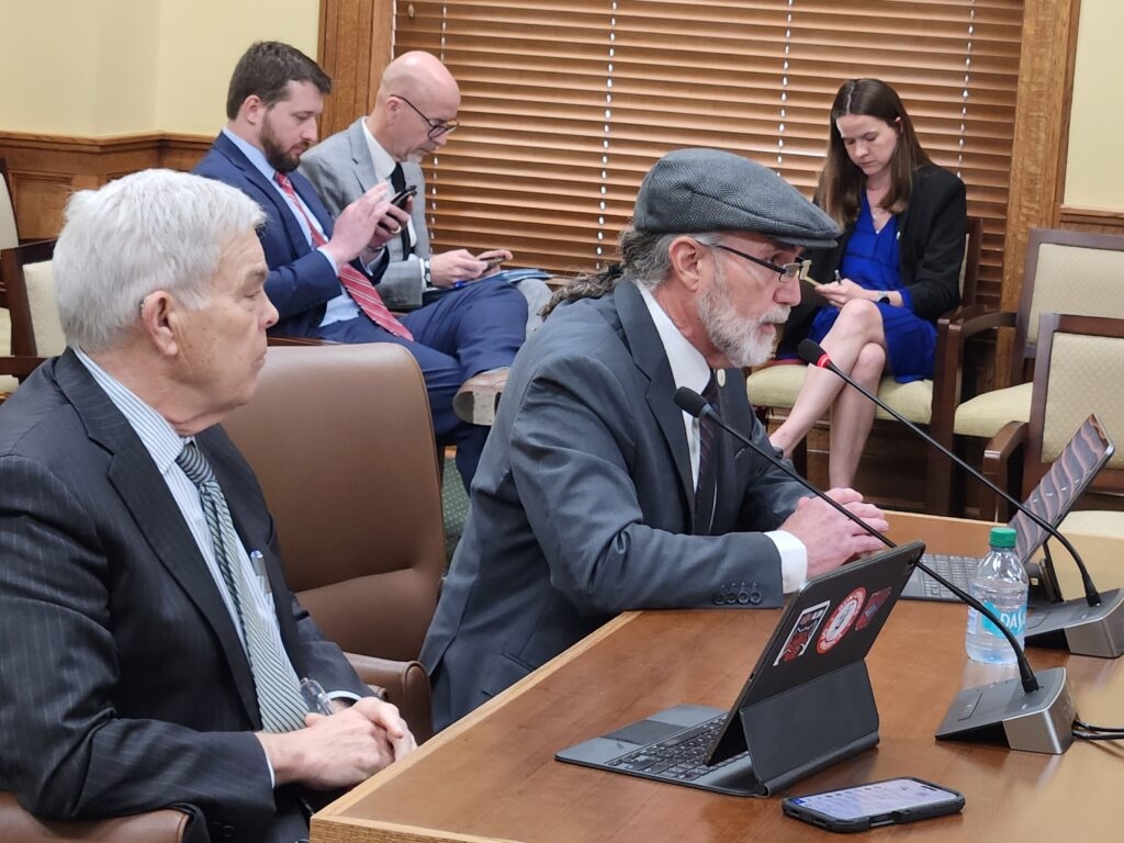 House panel rejects proposal to dissolve Arkansas State Library and Board