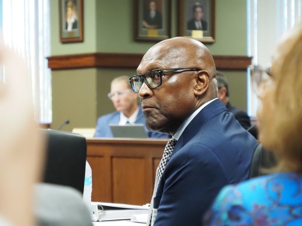 Arkansas medical board member sues former colleague who lost license last year