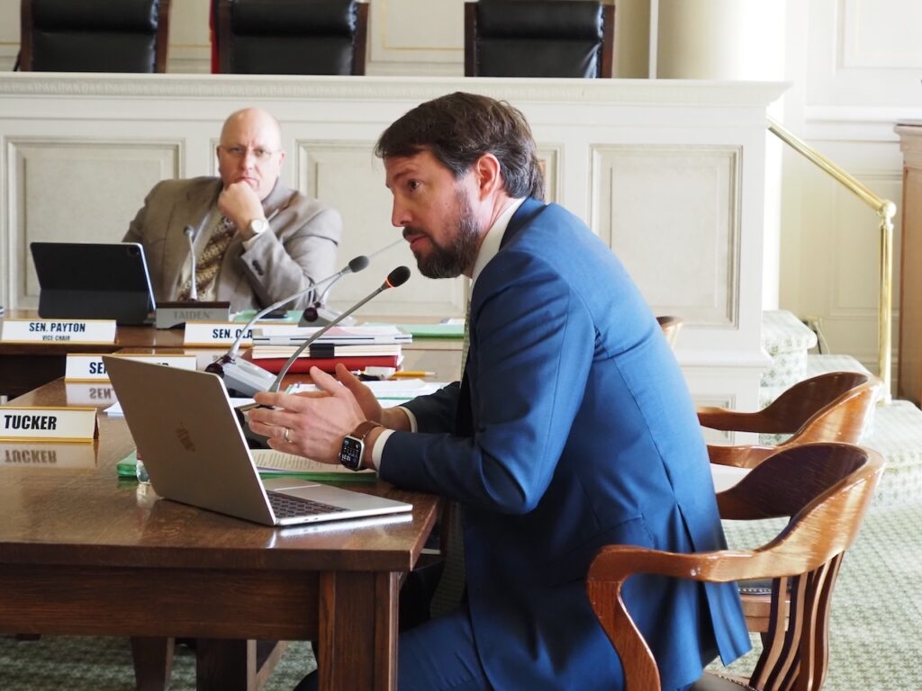 FOIA bill heads to Arkansas governor's desk