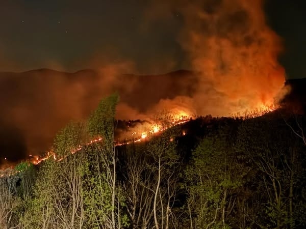 Firefighters are getting Western NC wildfires under control: What we know as of April 23