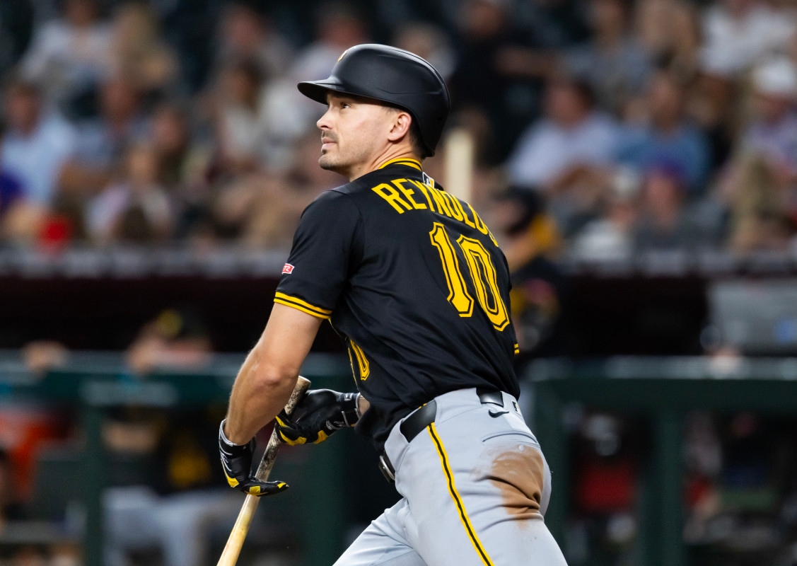 Phillies Acquire Pirates' Bryan Reynolds in Trade Idea