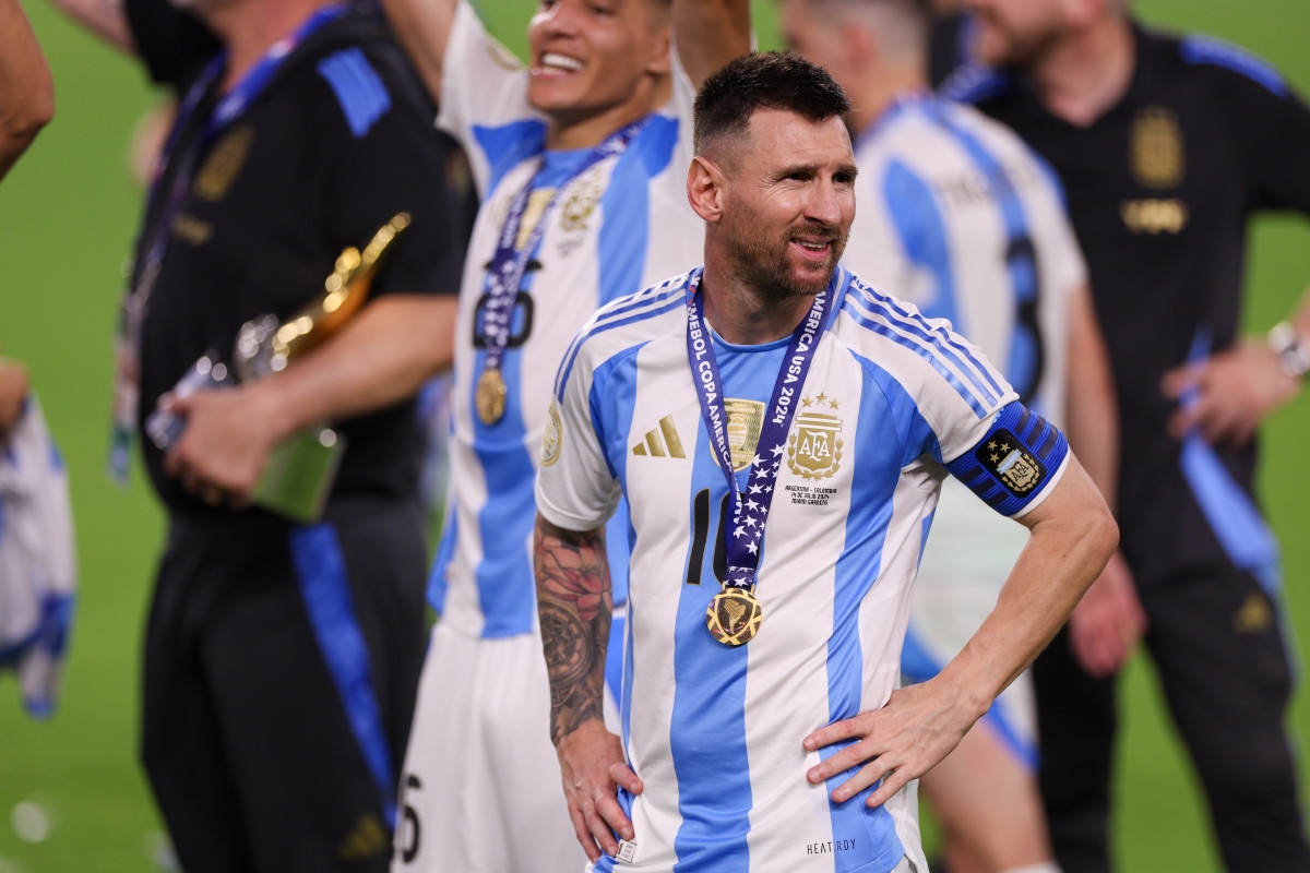 Lionel Messi Rejoining Argentina for World Cup Qualifiers Has Social Media Buzzing