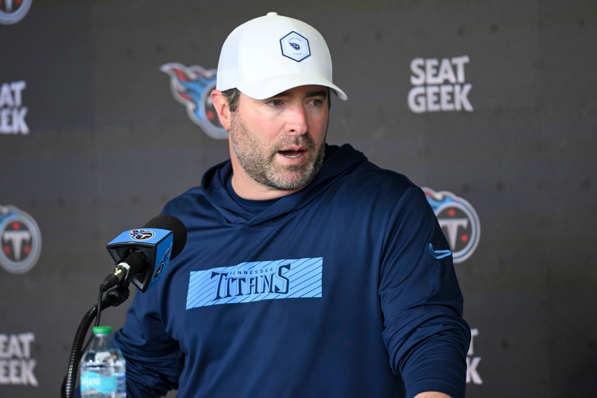 Titans HC Brian Callahan Puts L'Jarius Sneed on Notice Amid Prolonged Absence