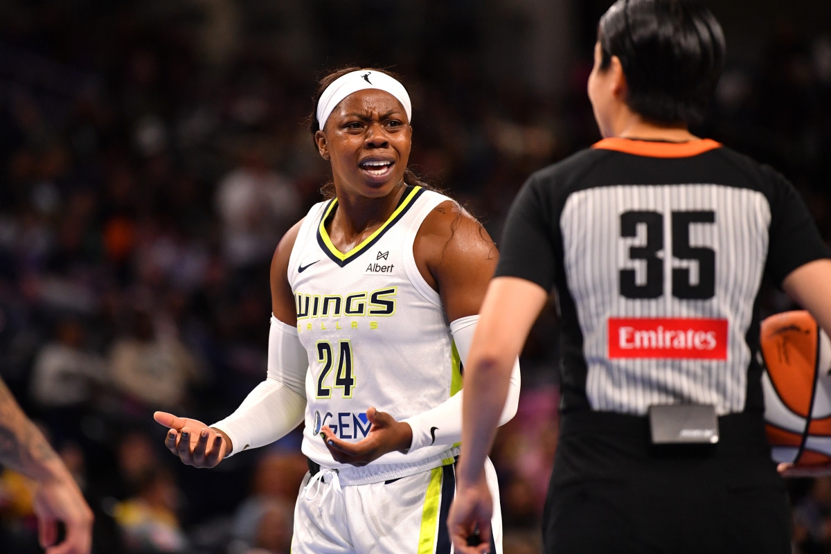 Dallas Wings Make Arike Ogunbowale Announcement After Chicago Sky Game