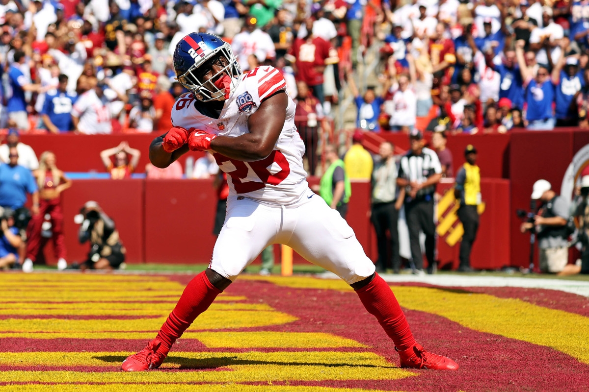 Is Devin Singletary's Job Safe With Giants?