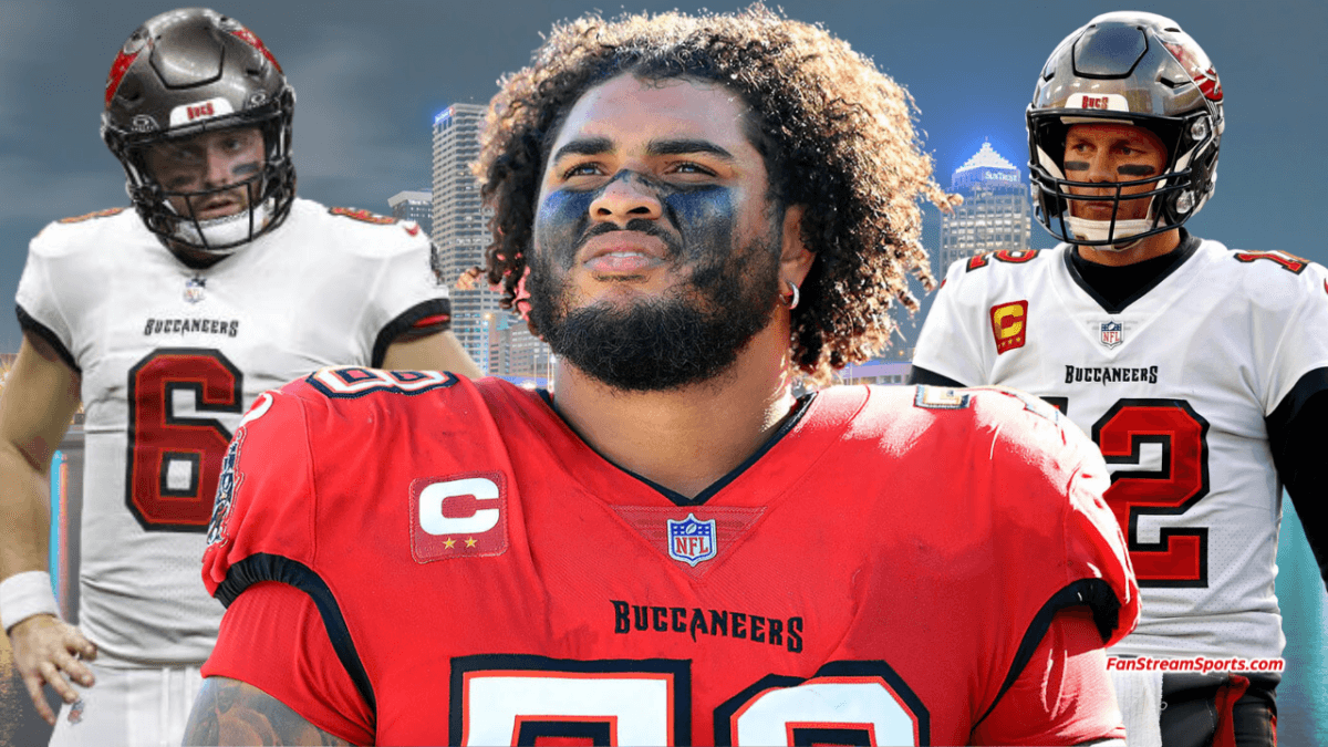 Buccaneers Offensive Lineman Favored for NFL's New Protector of the Year Award