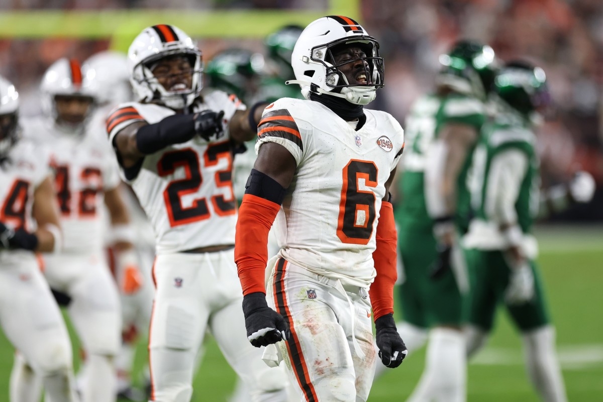 Browns Send 6-Word Message to Owusu-Koramoah After Sidelining Him for Season