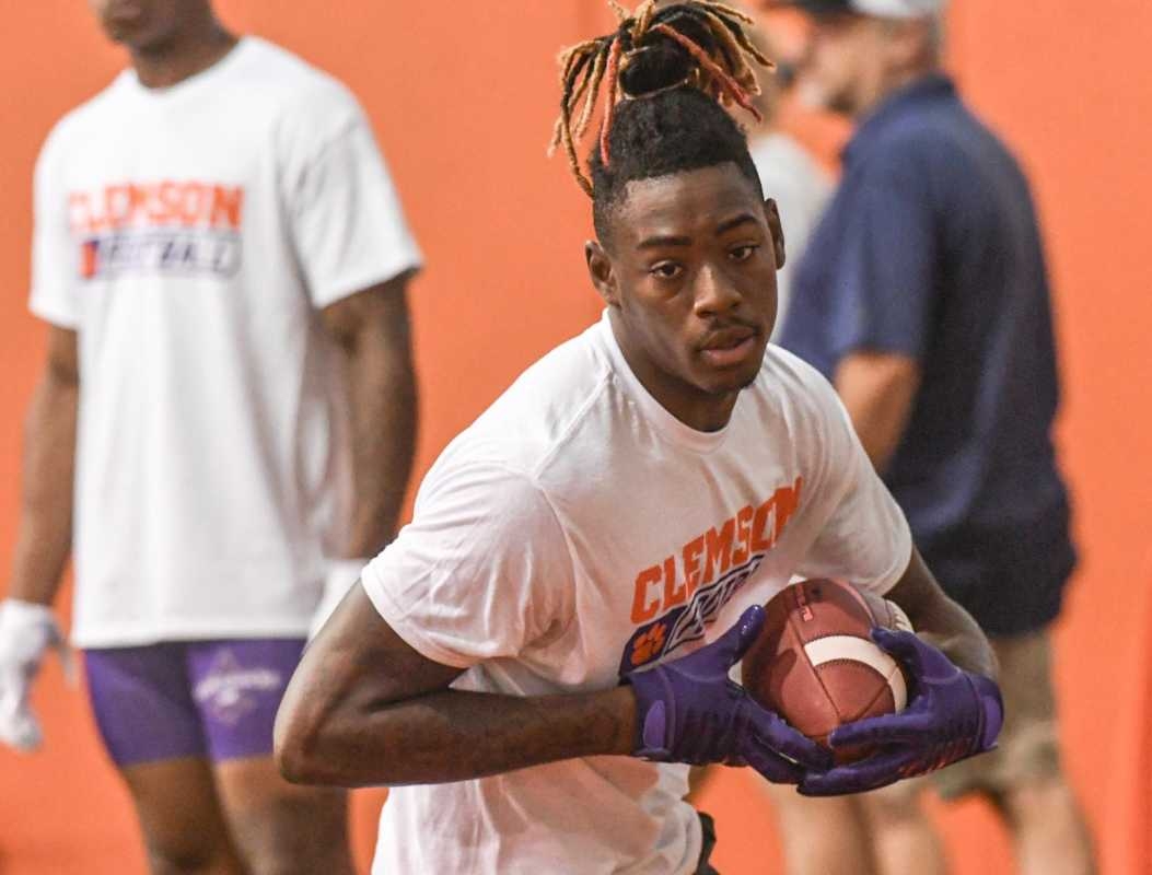 Auburn Staying In Race for 5-Star WR Coveted By Alabama