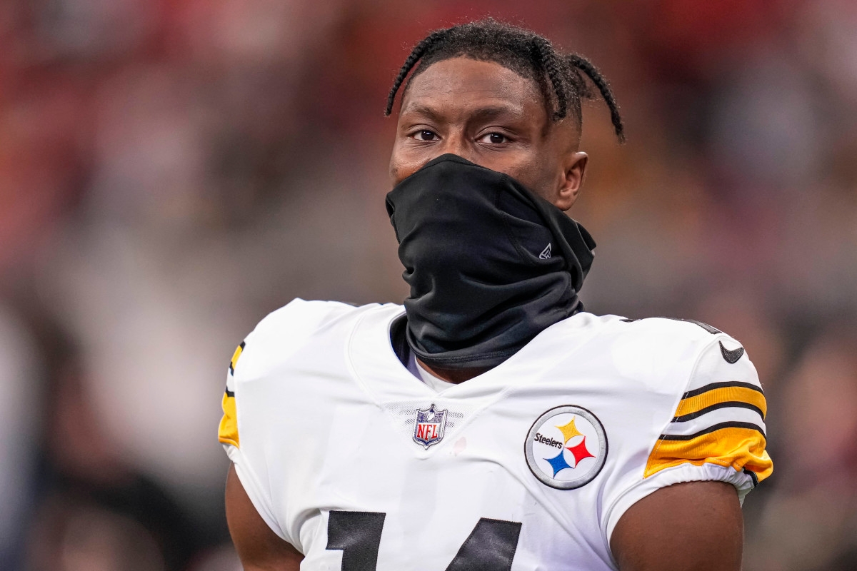 Steelers Replace 'Locker-Room Distraction' Pickens With More Of The Same In Rodgers?