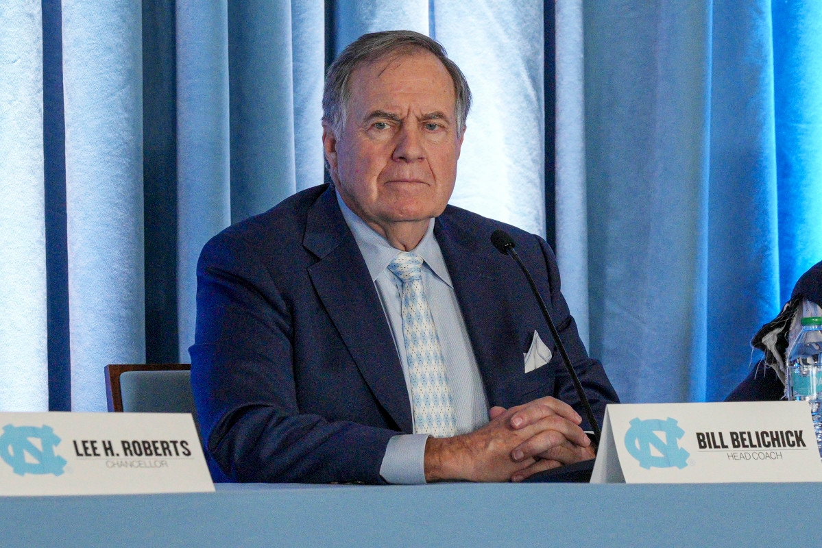 North Carolina Reacts to Retirement of Former Patriots Super Bowl Champion