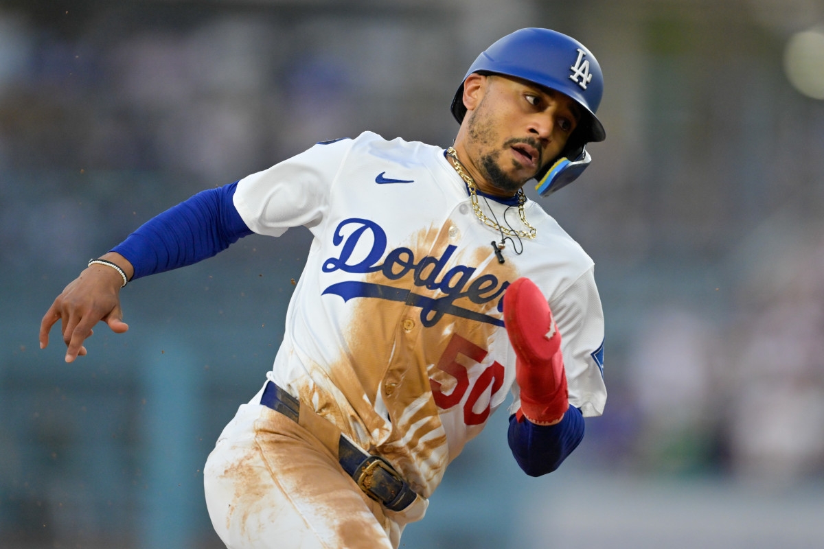 Dodgers' Mookie Betts Sends Clear Message About Latest Position Change