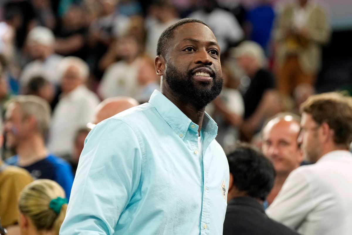 Dwyane Wade Sends Paige Bueckers Message Amid Rookie Season