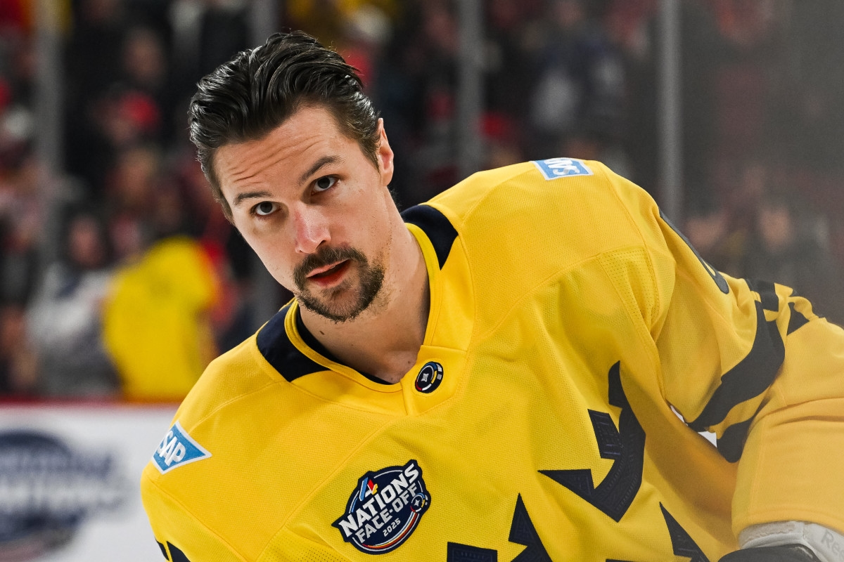 Trade Idea Flips Maple Leafs Veteran for Penguins' Erik Karlsson